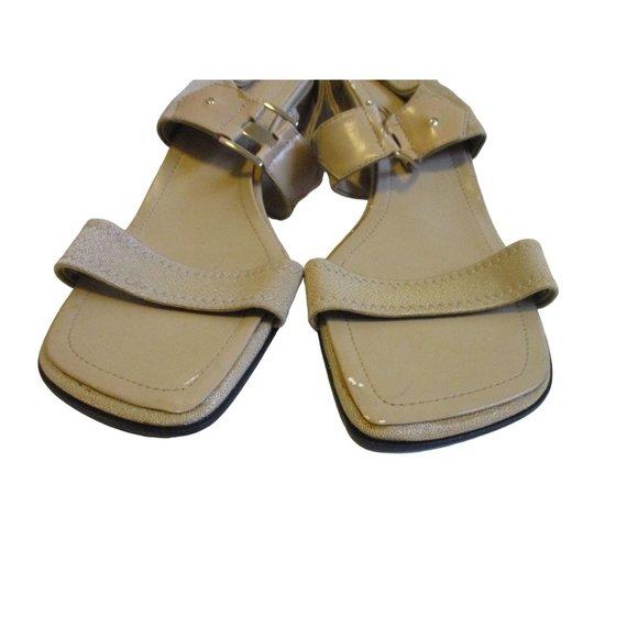 Liz Claiborne Beige Tan Slip-on Strappy Sandals Open Toe Elasticized Closure - Picture 4 of 9